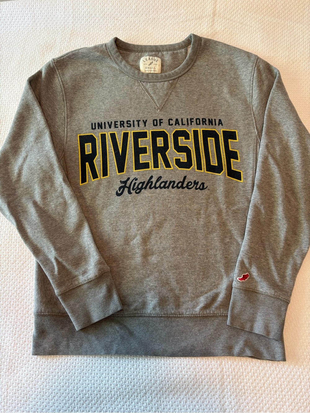 UCR Riverside Highlanders Crewneck Sweatshirt Heather Grey, Small